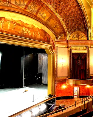 King James theatre performance