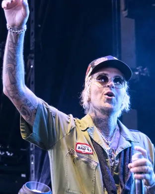 Yelawolf & Highly Suspect
